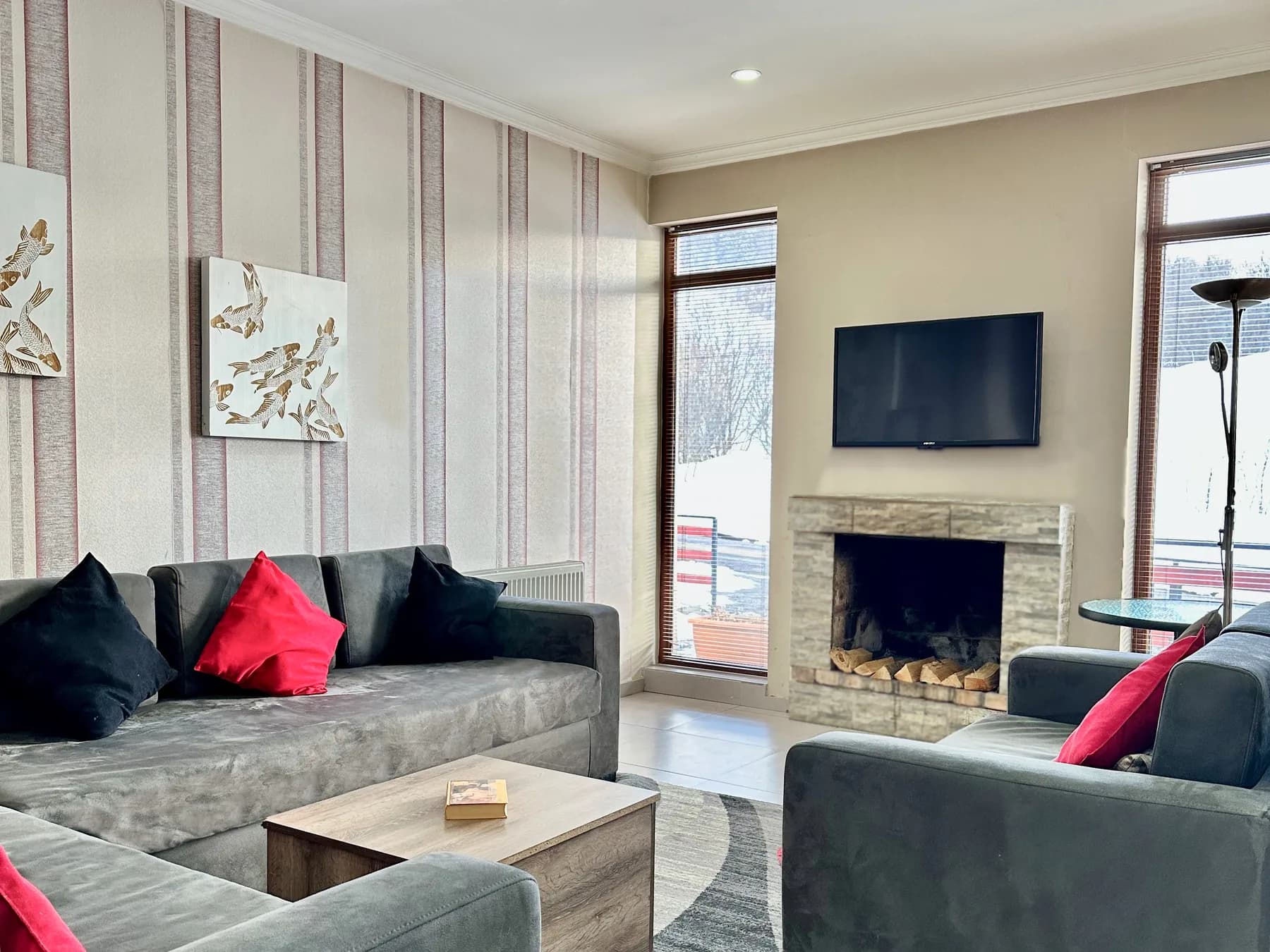 Villa Mtashi lounge with fireplace
